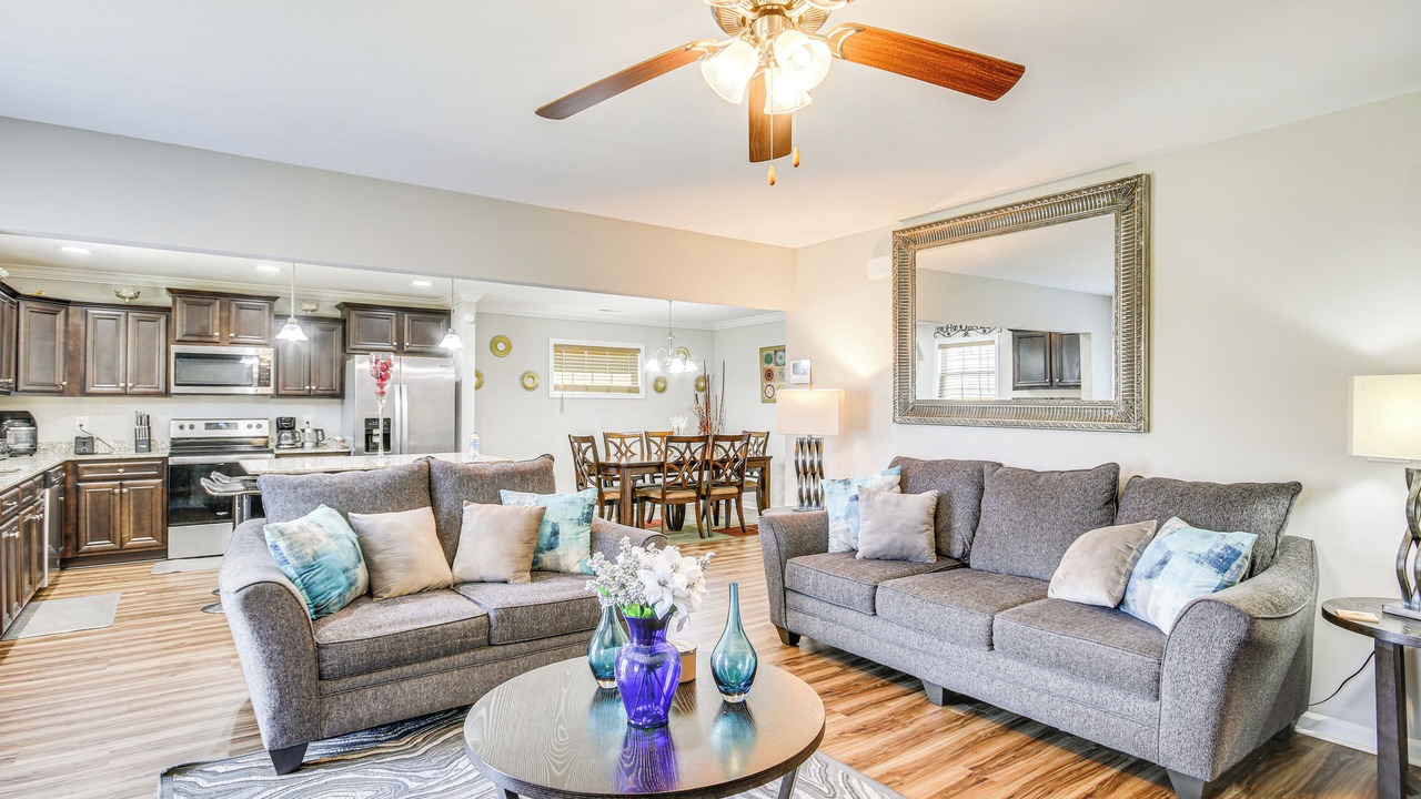Photo of Livingroom in West Columbia