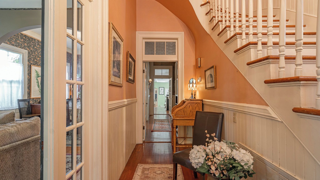 Photo of Others in Thomas Square