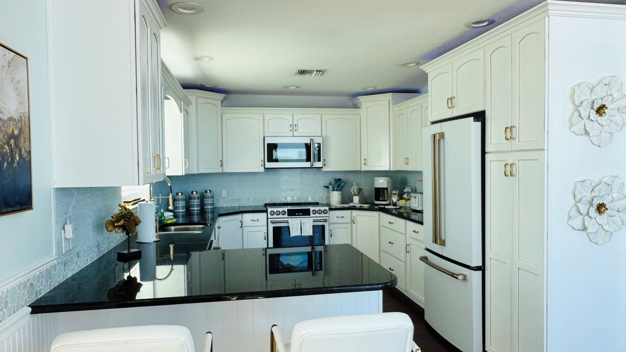 Photo of Kitchen in Floridana Beach