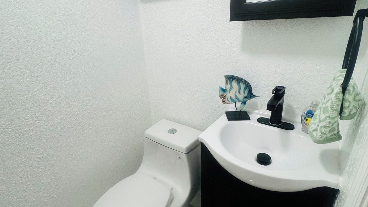 Photo of Bathroom in Floridana Beach