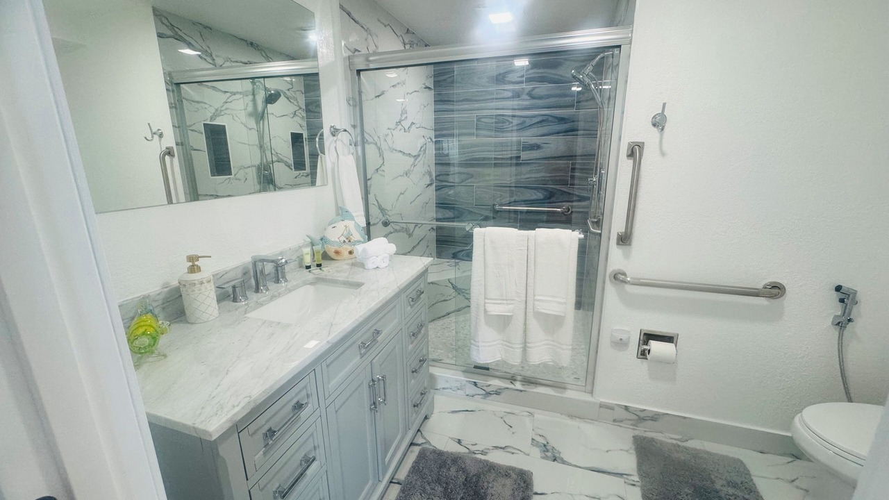 Photo of Bathroom in Floridana Beach