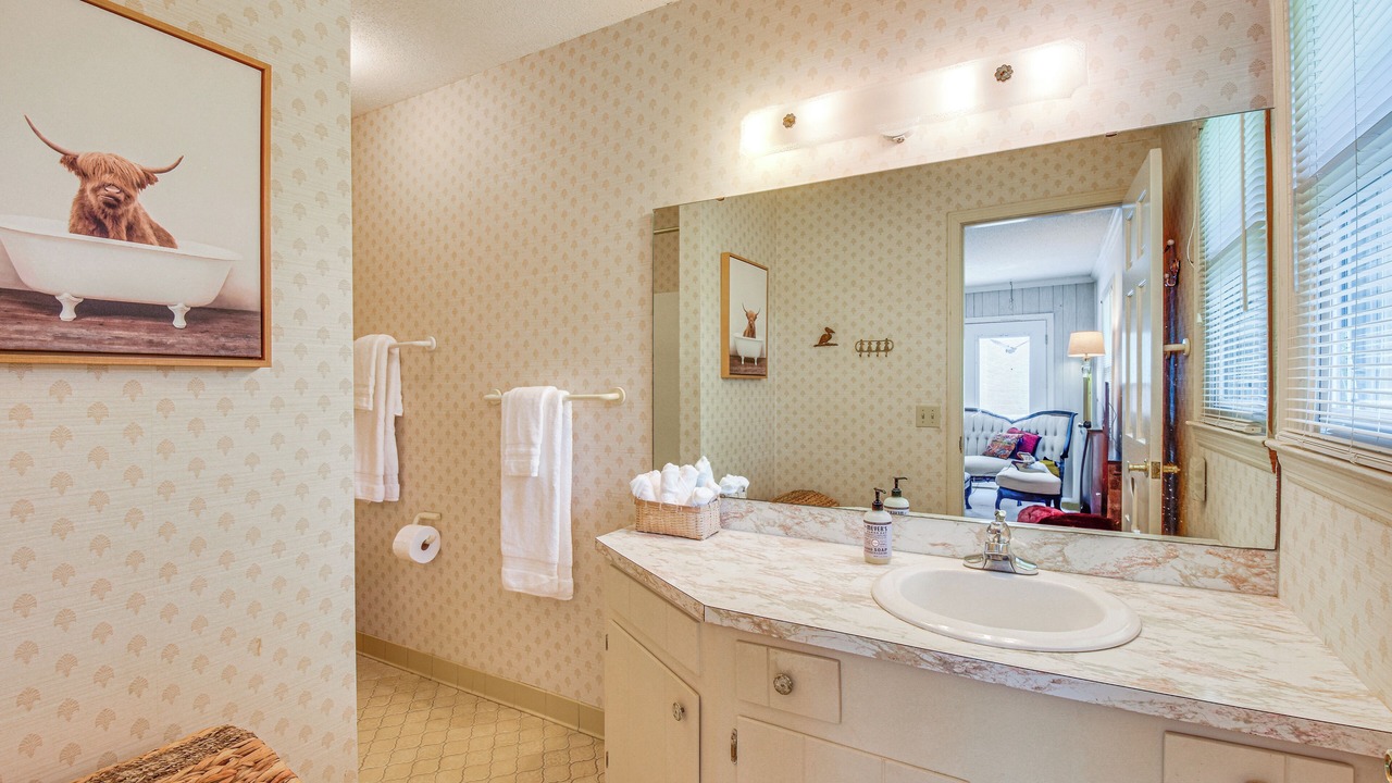 Photo of Bathroom in Central