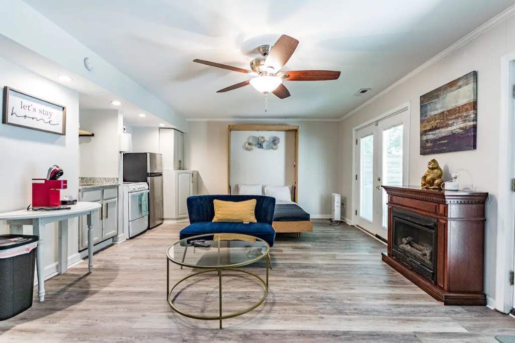 Photo of Livingroom in North Raleigh