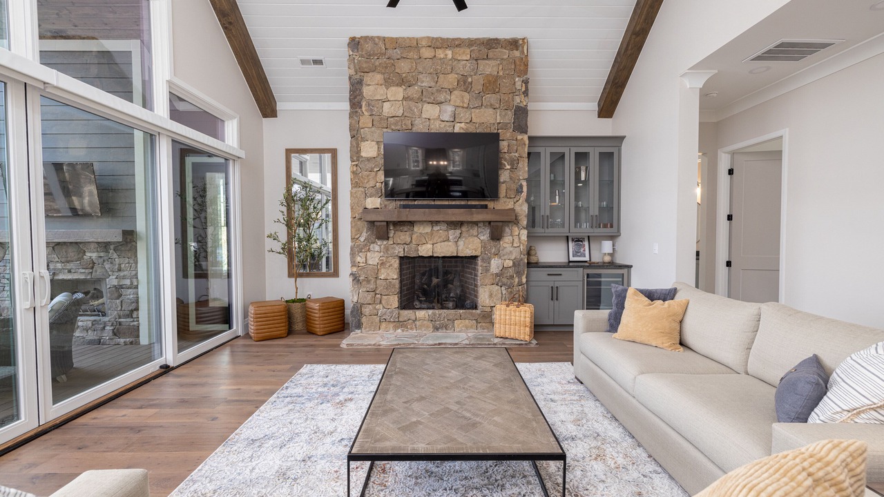 Photo of Livingroom in Salem