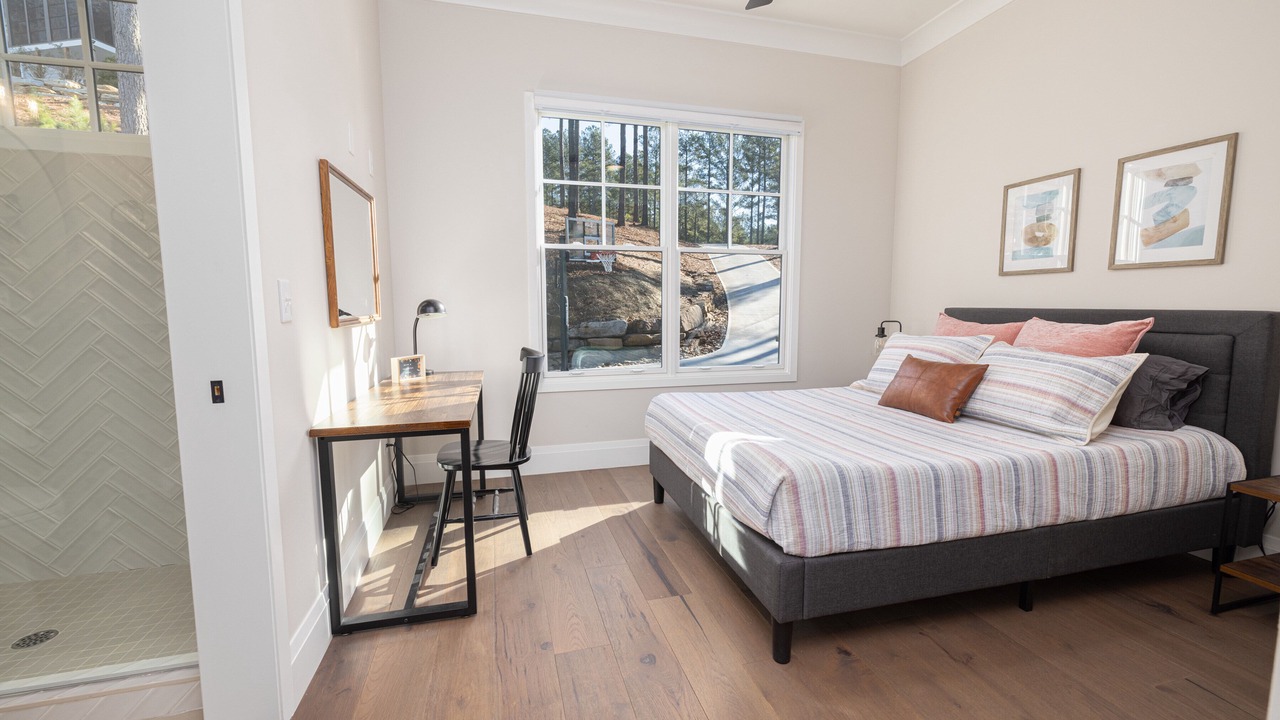 Photo of Bedroom in Salem