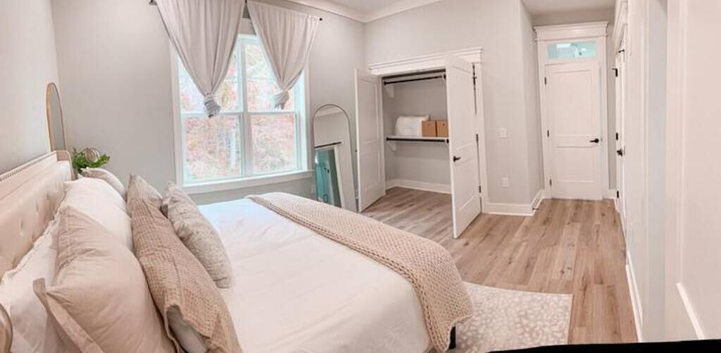 Photo of Bedroom in Greenwood