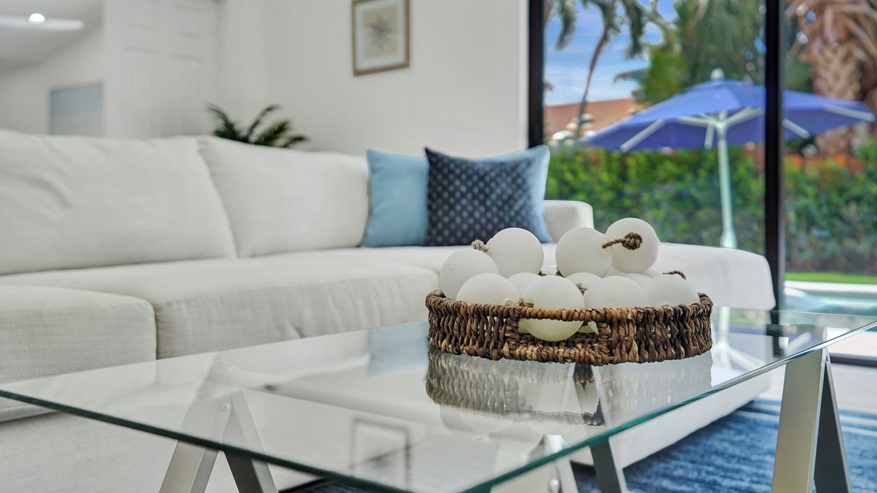 Photo of Livingroom in Tropic Palms