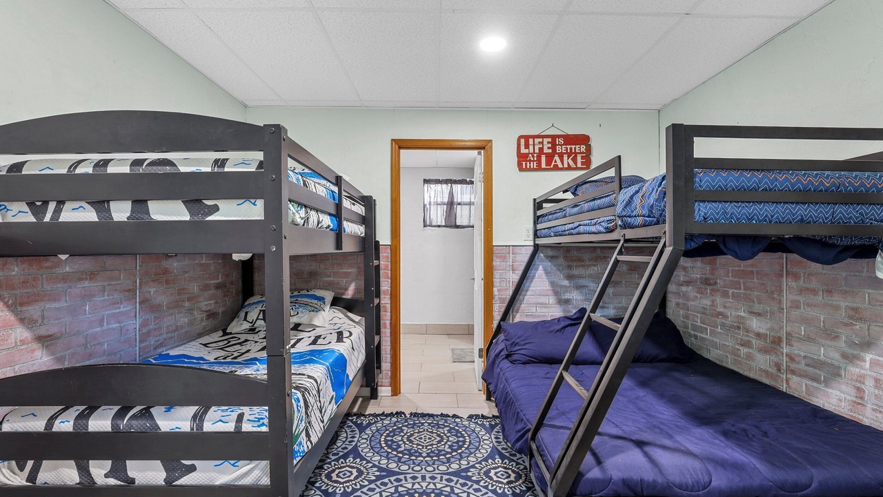 Photo of Bedroom in Reed Creek