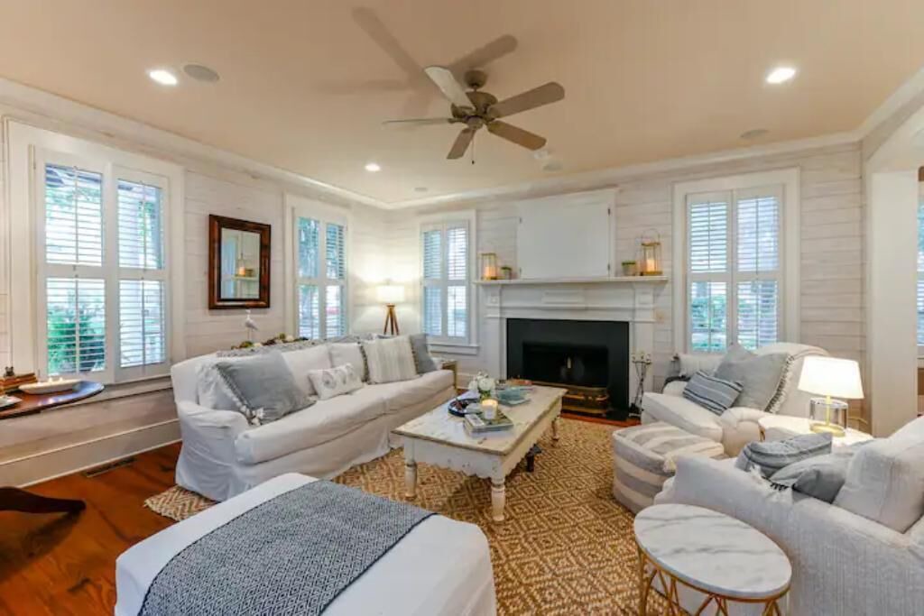 Photo of Livingroom in Habersham