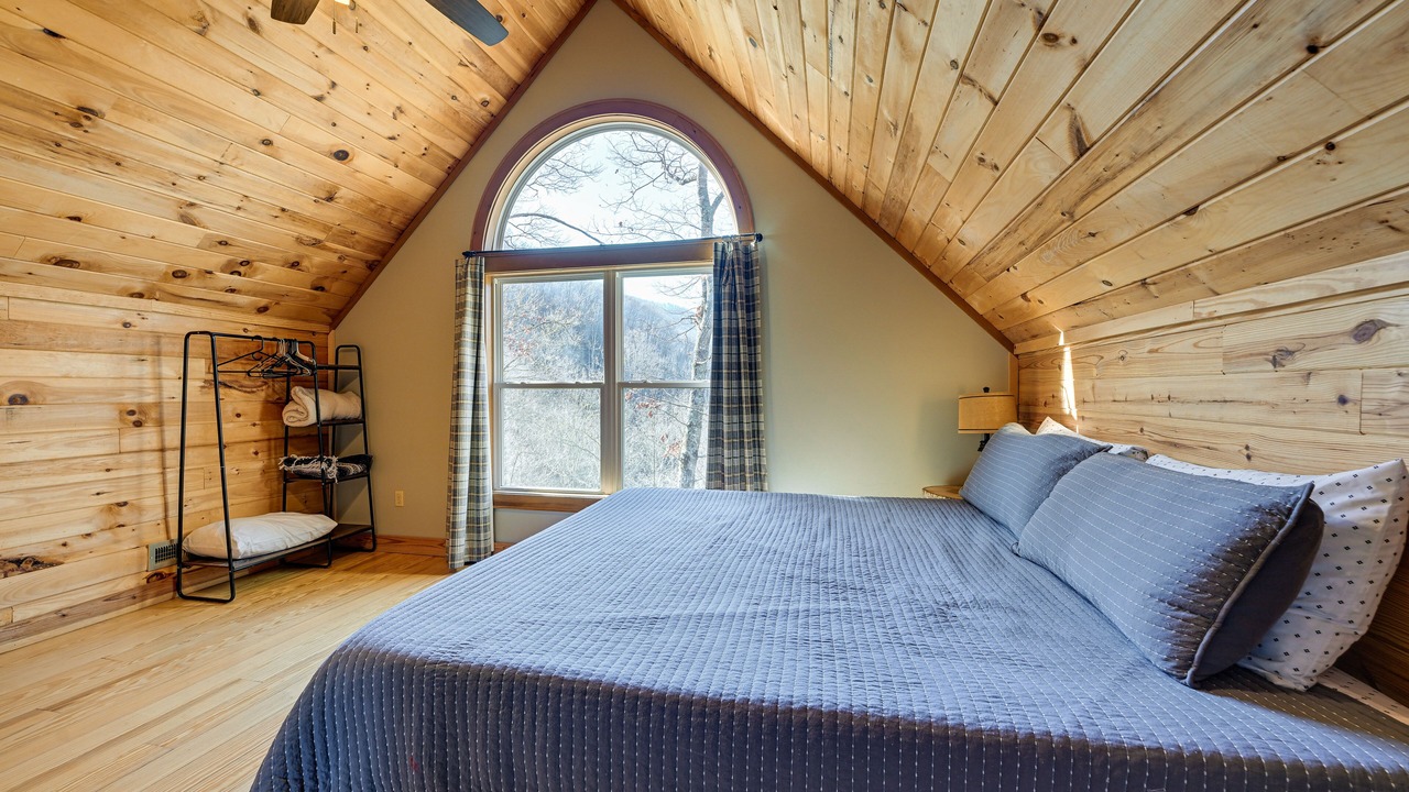 Photo of Bedroom in Bryson City