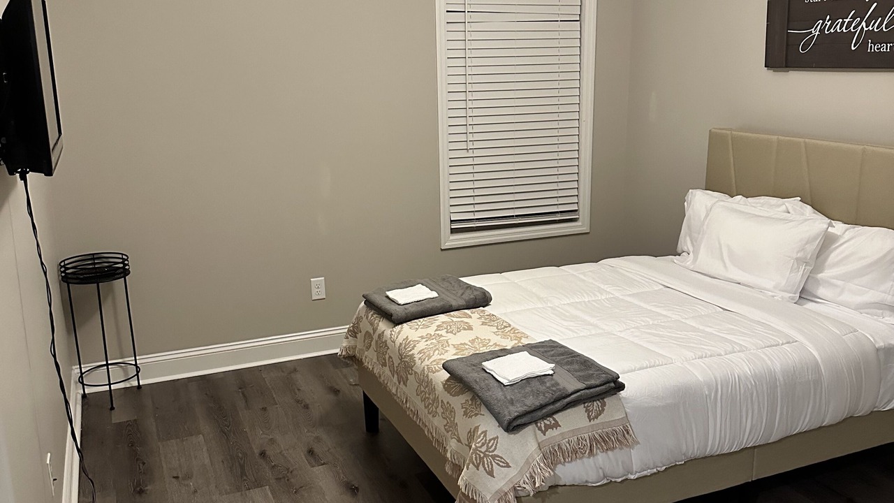 Photo of Bedroom in Adel