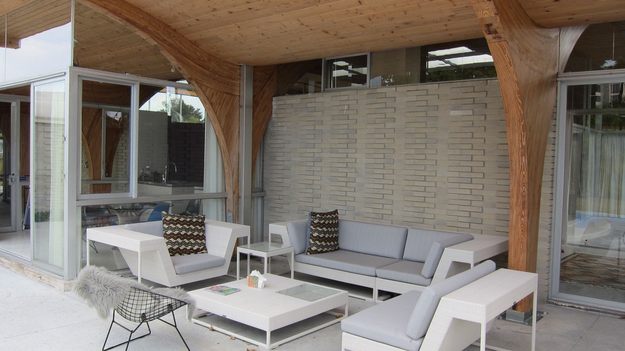Photo of Patio Balcony in Golden Beach