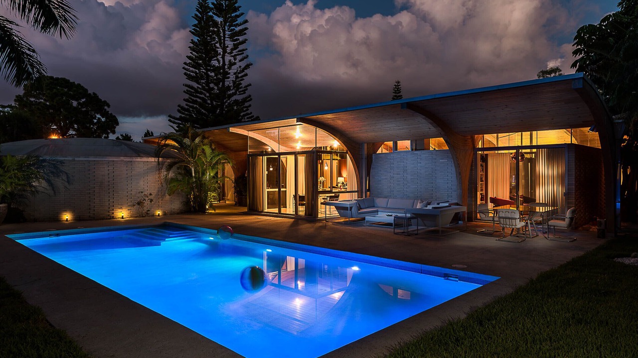 Photo of Outdoor in Golden Beach