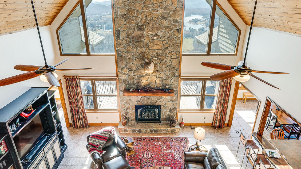 Photo of Livingroom in Hayesville