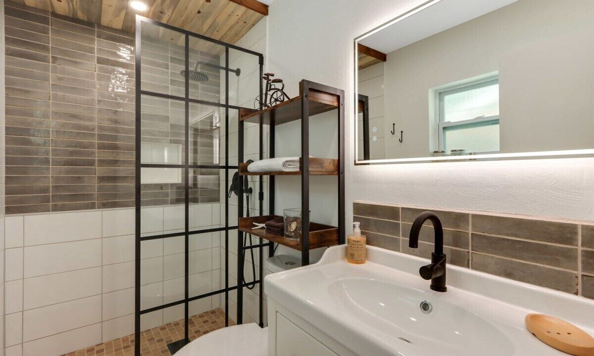 Photo of Bathroom in Vero Beach South