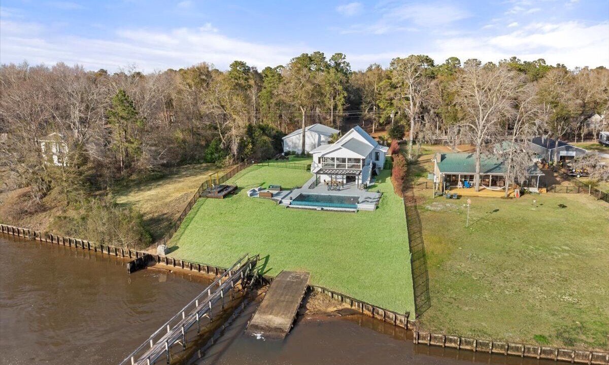 Photo of Outdoor in Summerton