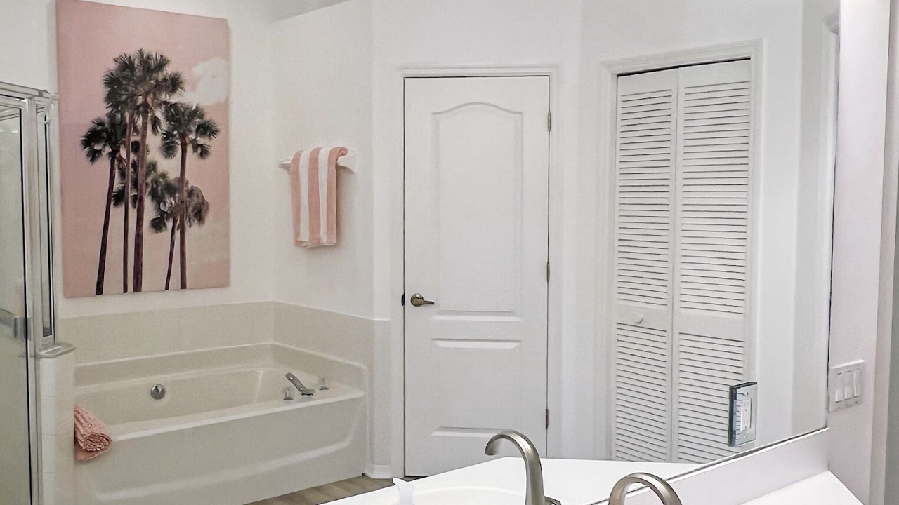 Photo of Bathroom in Falcons Glen