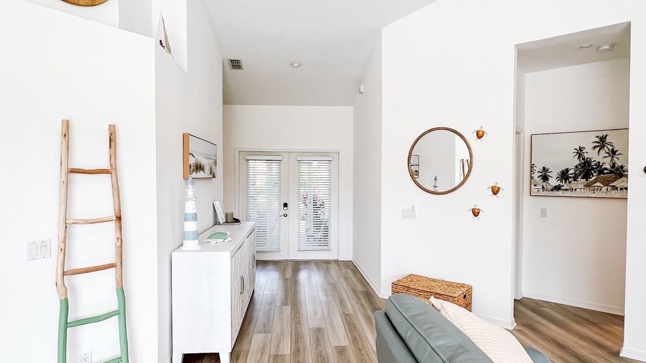 Photo of Livingroom in Falcons Glen
