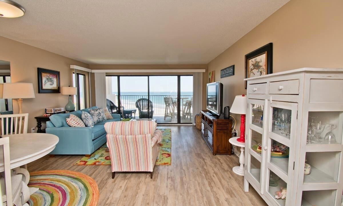Photo of Livingroom in Emerald Isle