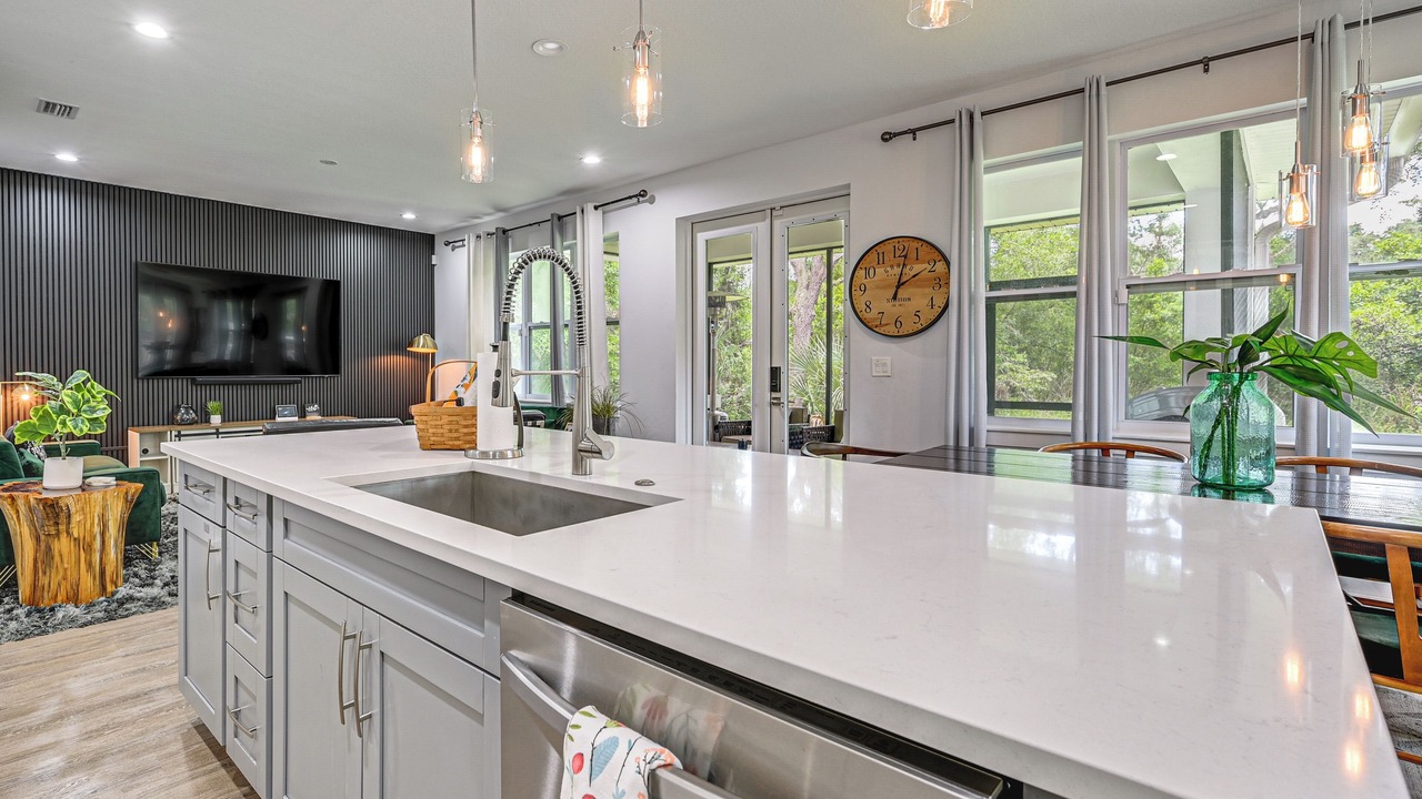 Photo of Kitchen in Bearss Plaza