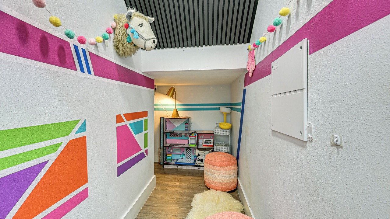 Photo of Bedroom in Bearss Plaza
