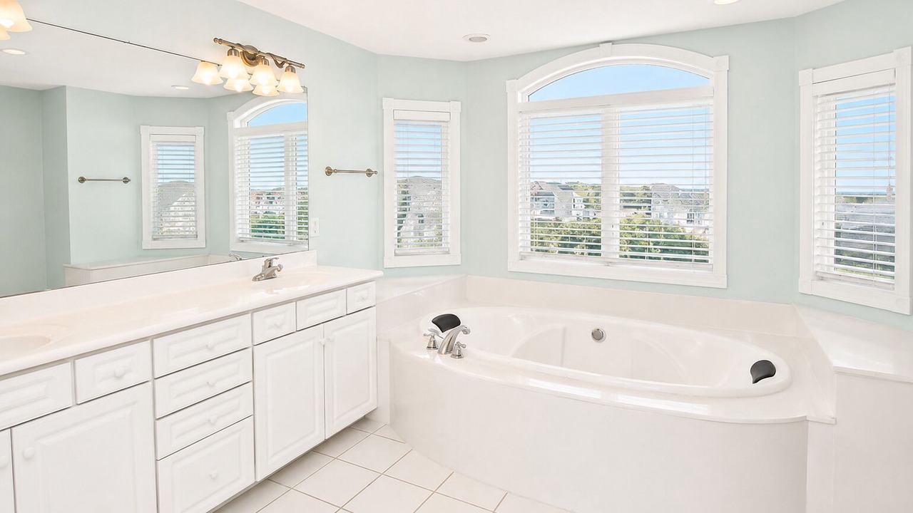 Photo of Bathroom in Emerald Isle