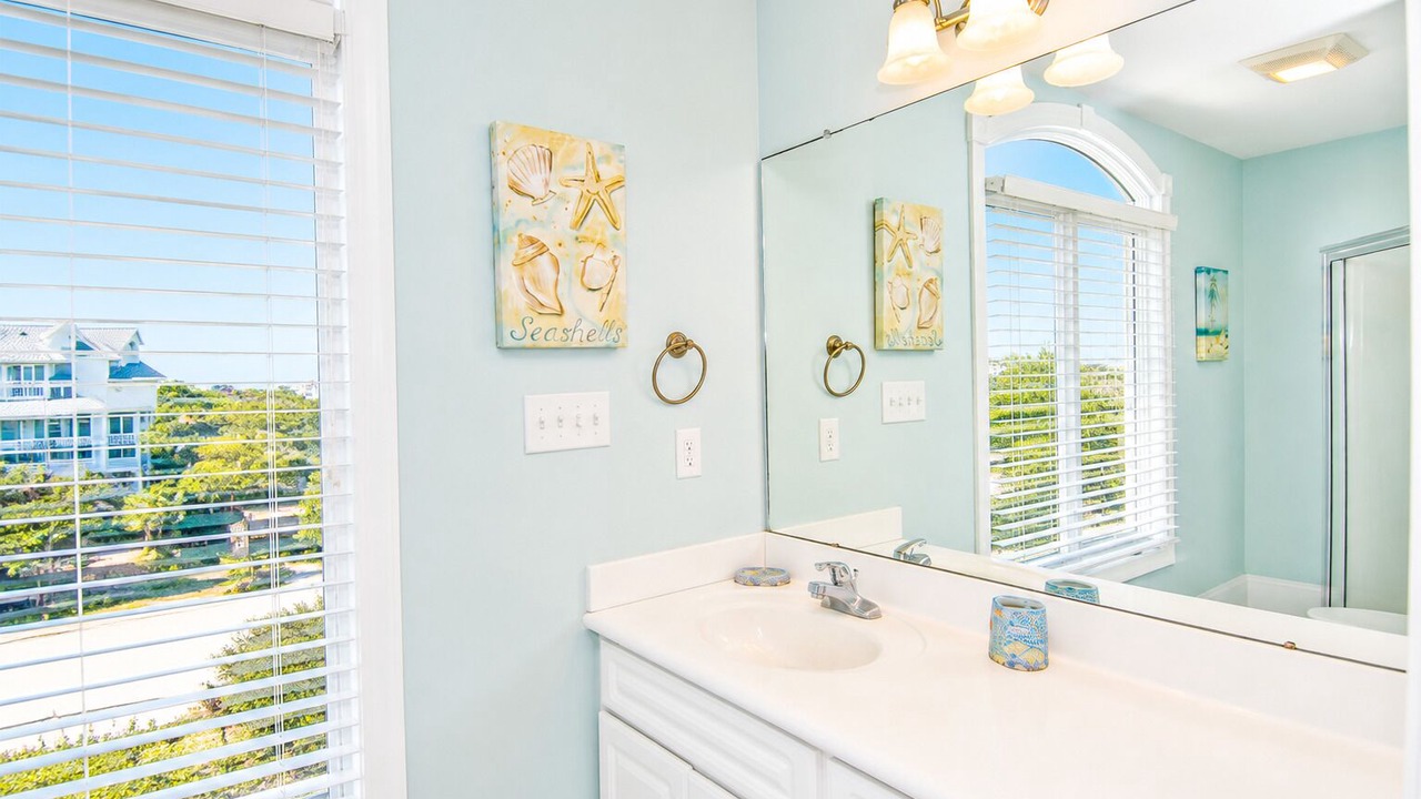 Photo of Bathroom in Emerald Isle
