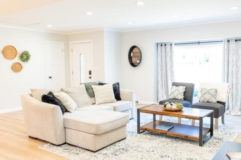 Photo of Livingroom in Taylors