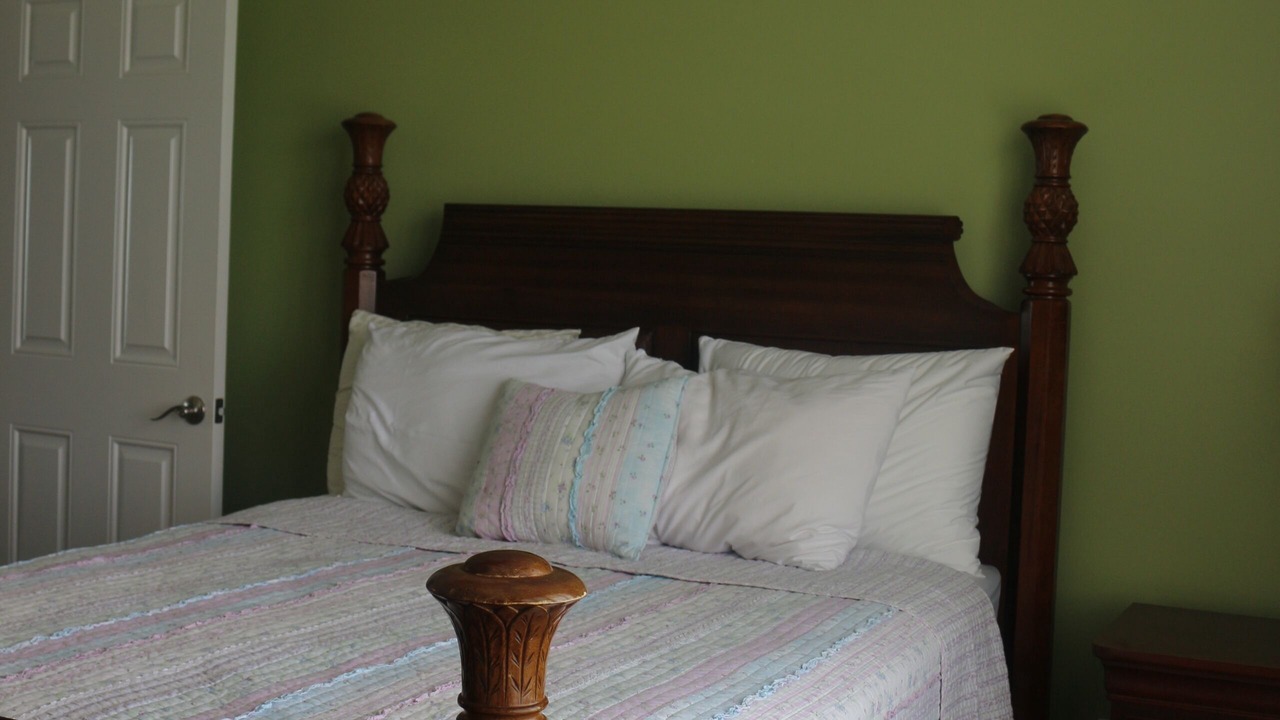 Photo of Bedroom in Inlet Harbour