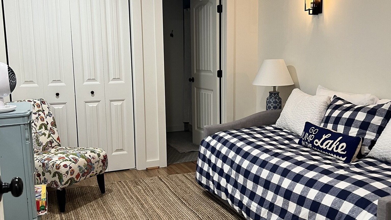 Photo of Bedroom in Mountain Rest
