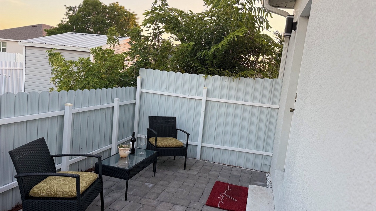Photo of Patio Balcony in Mariner