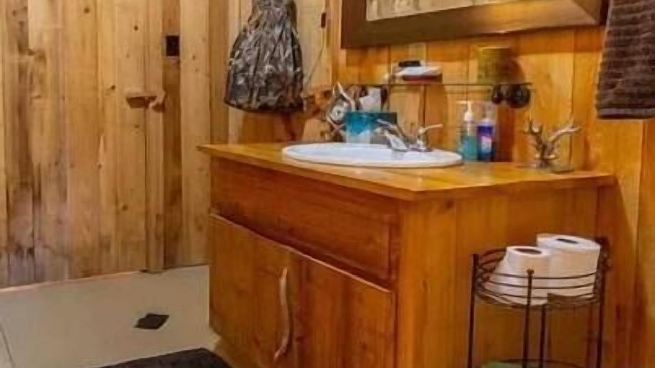 Photo of Bathroom in Uvalda