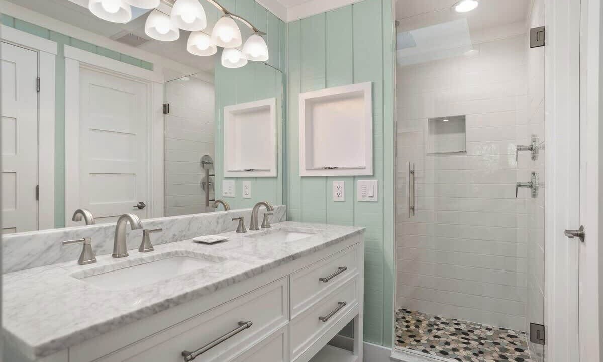 Photo of Bathroom in Blue Heron Lake