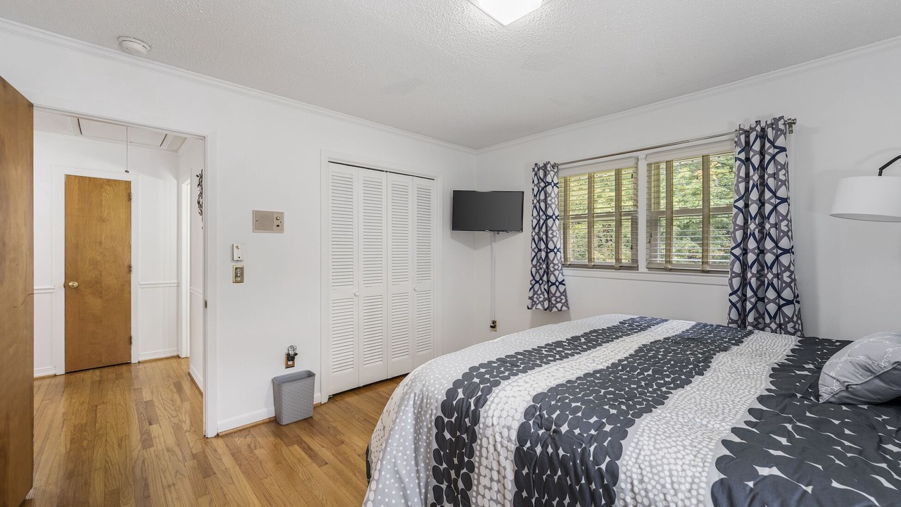 Photo of Bedroom in Anderson