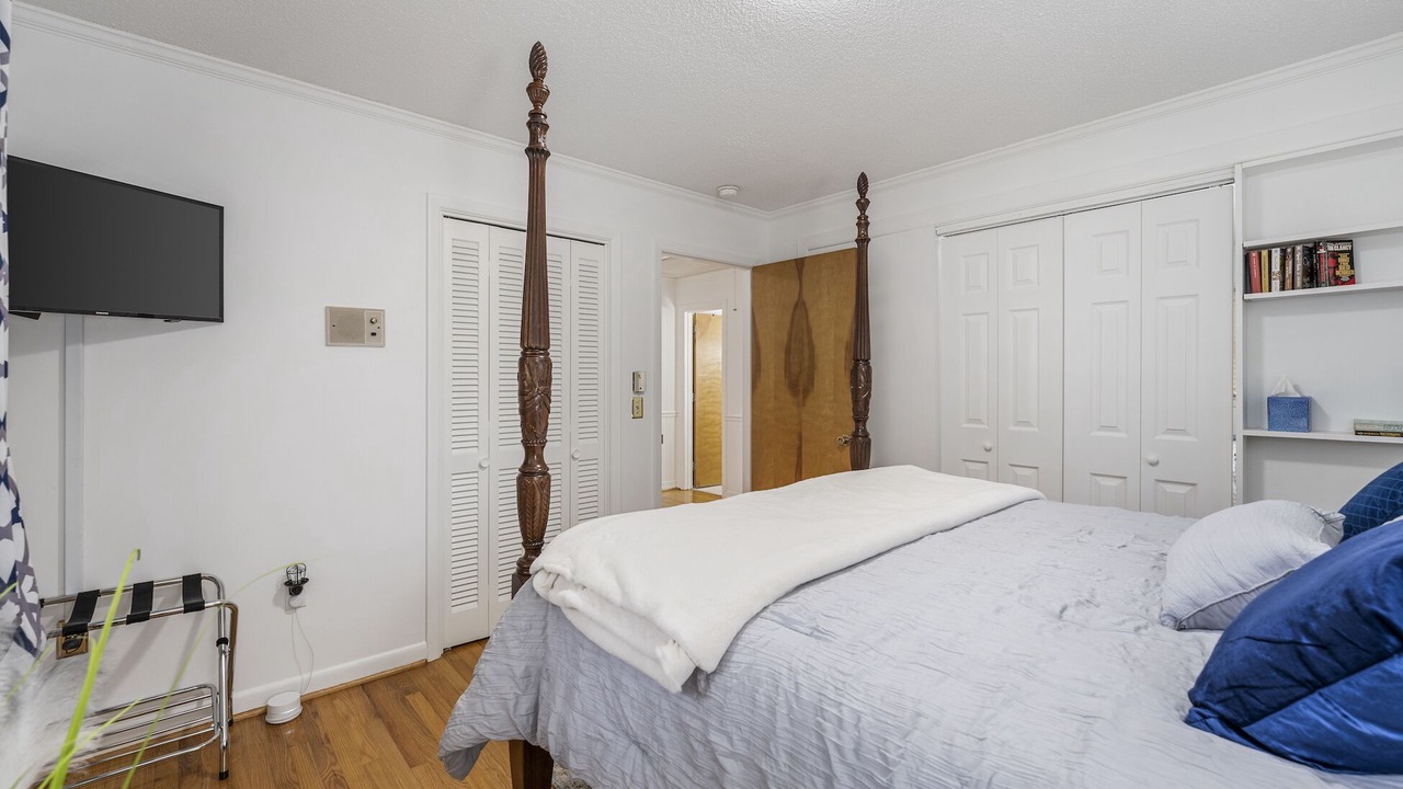 Photo of Bedroom in Anderson