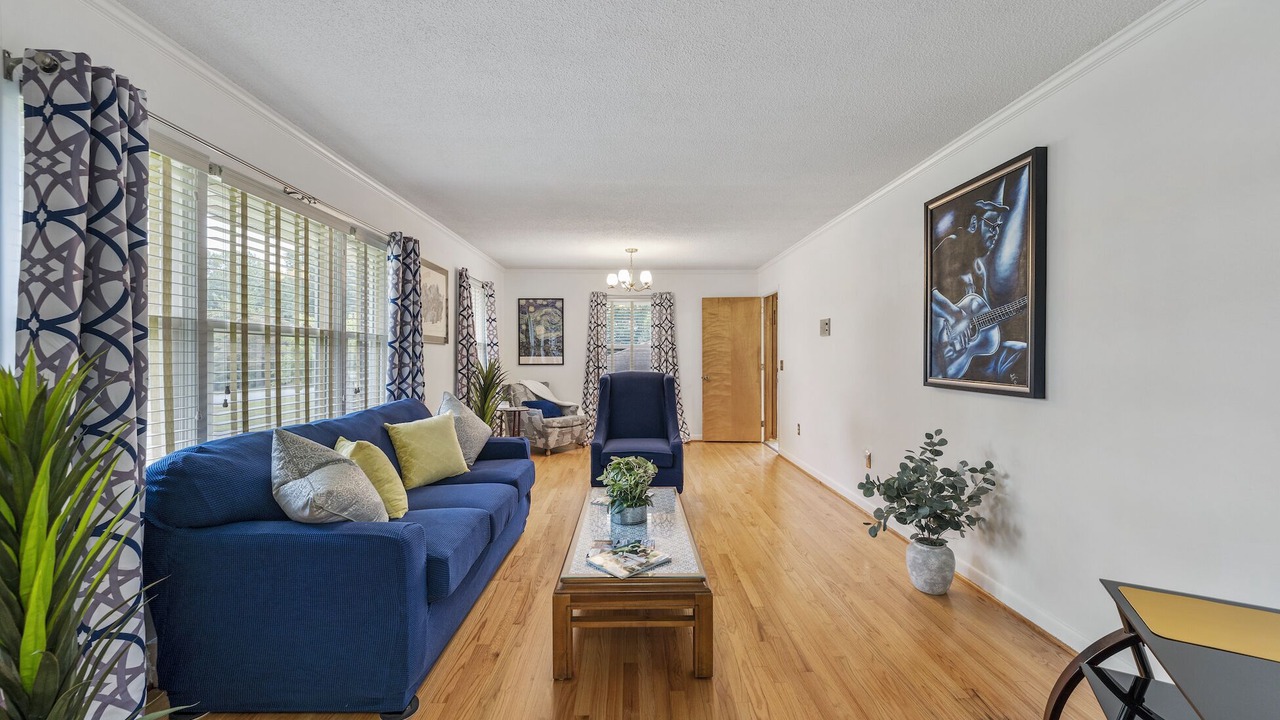 Photo of Livingroom in Anderson