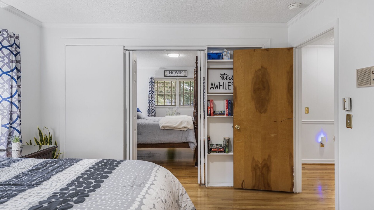 Photo of Bedroom in Anderson