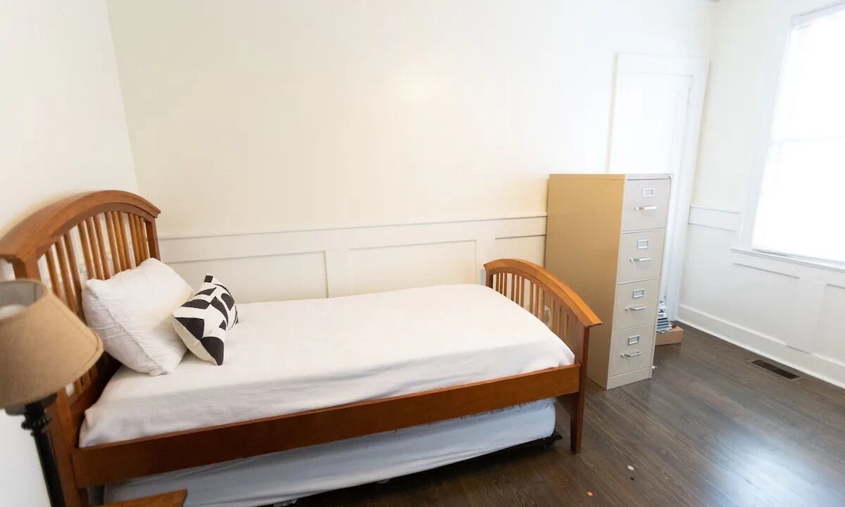 Photo of Bedroom in Midtown