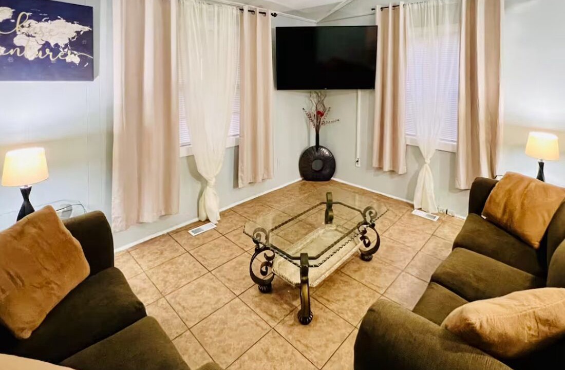 Photo of Livingroom in Garden City