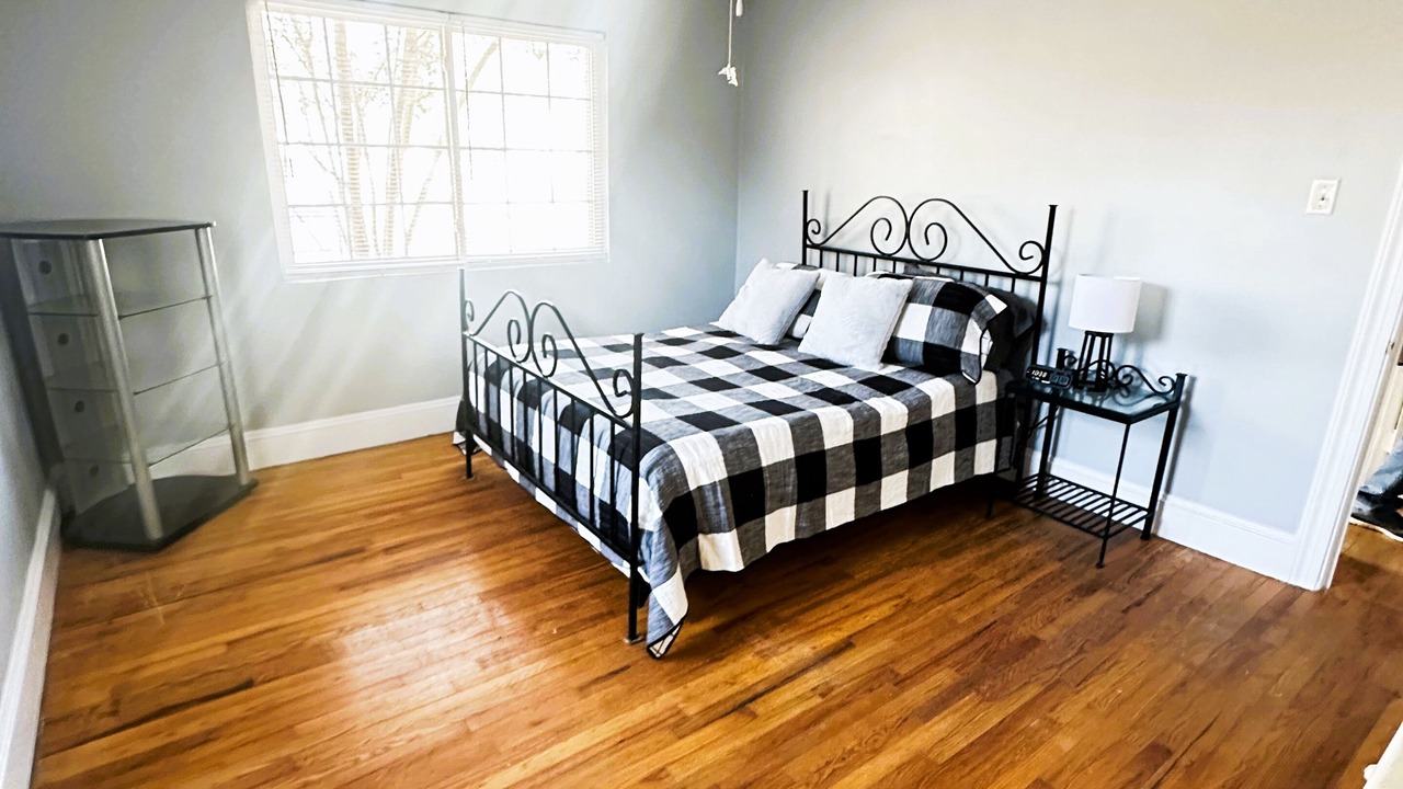 Photo of Bedroom in Greenwood
