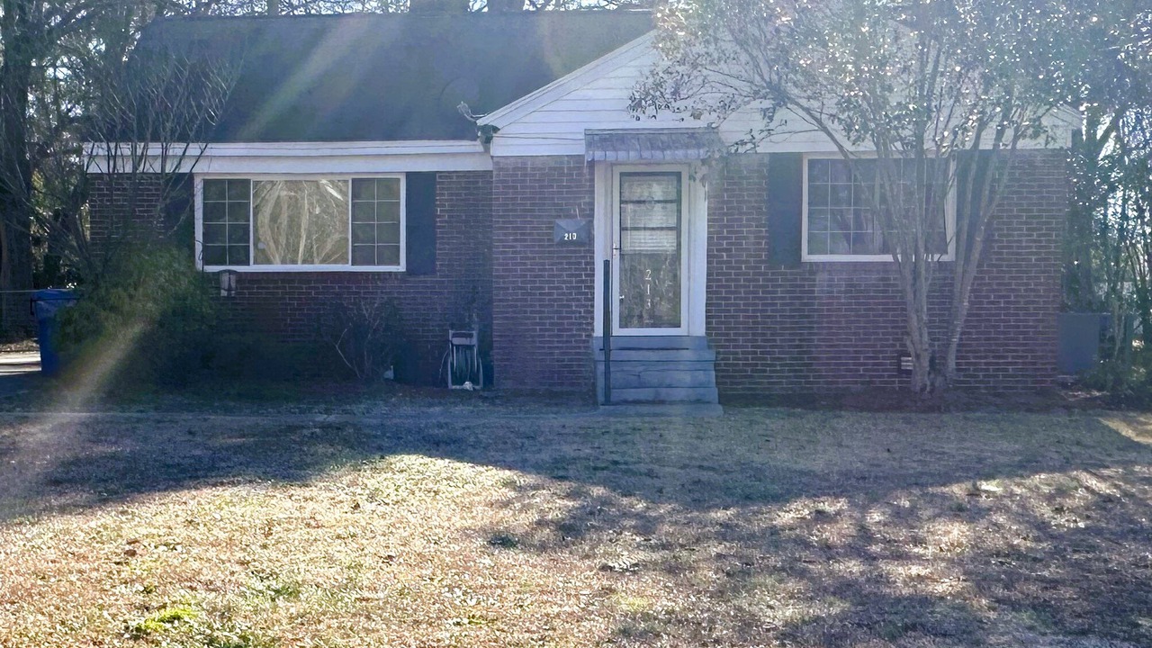 Photo of Outdoor in Greenwood