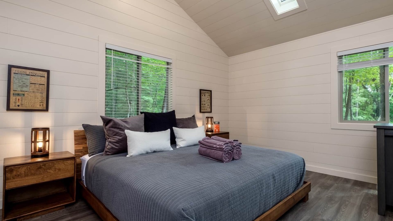 Photo of Bedroom in Balsam Grove