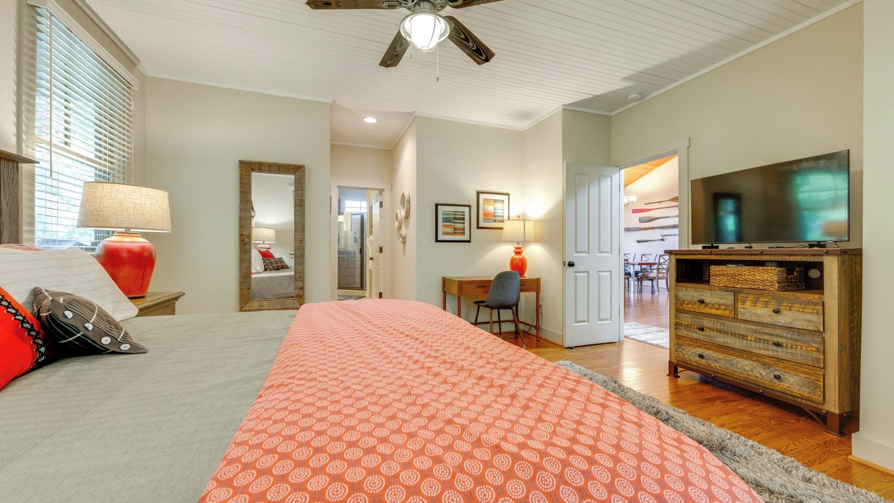 Photo of Bedroom in Bear Lake Reserve