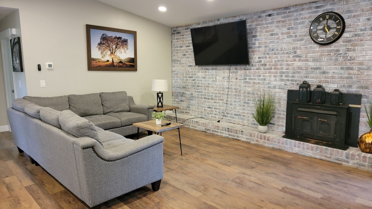 Photo of Livingroom in Duncan