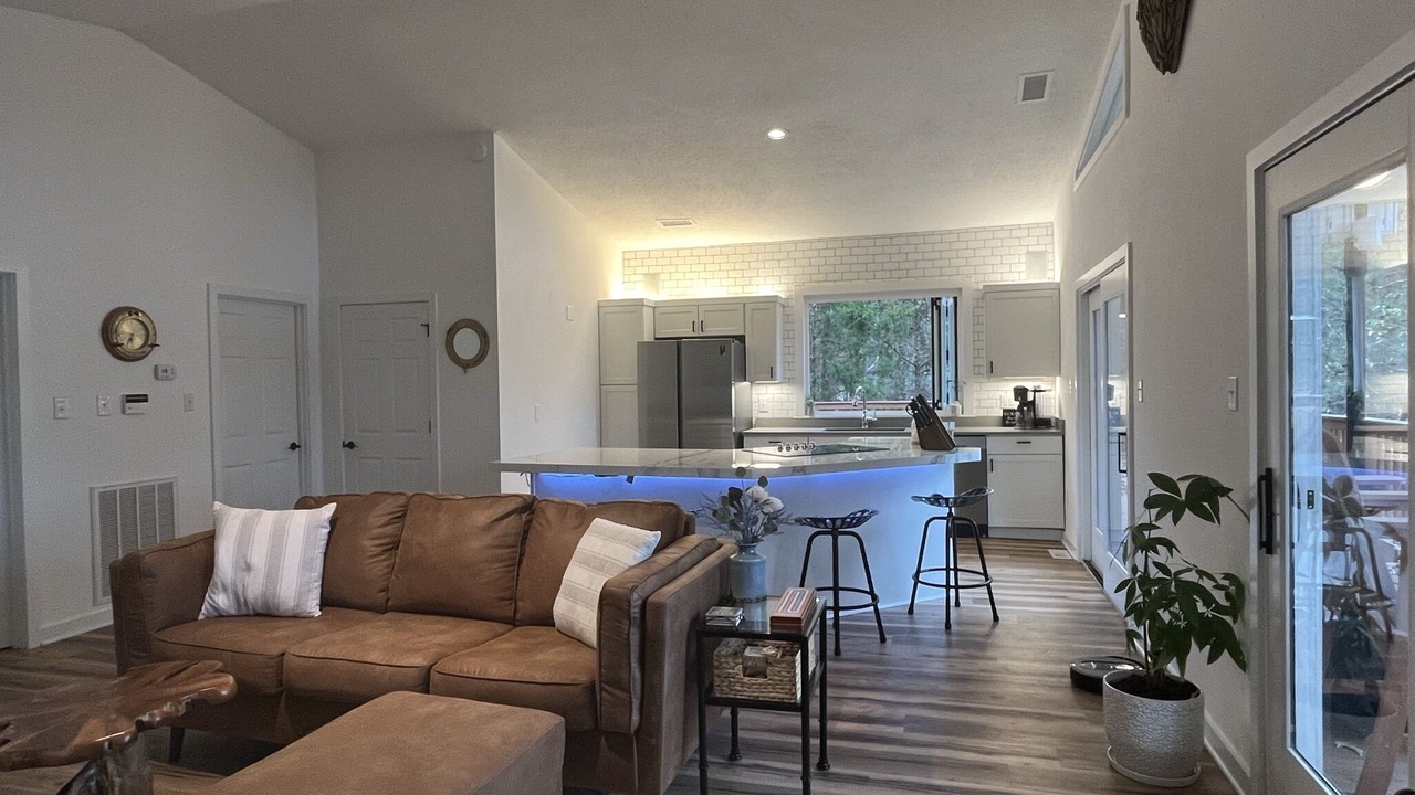 Photo of Livingroom in Fair Play