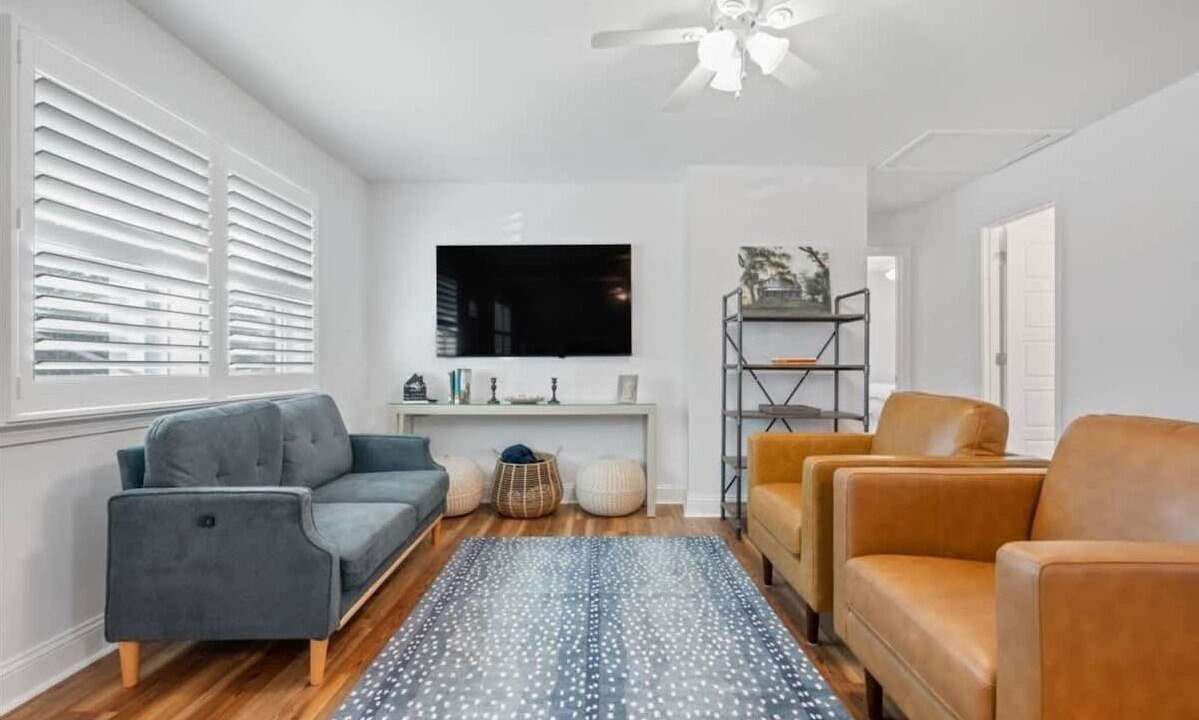 Photo of Livingroom in Richmond Hill
