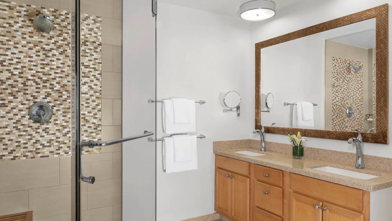 Photo of Bathroom in Beach Lagoon