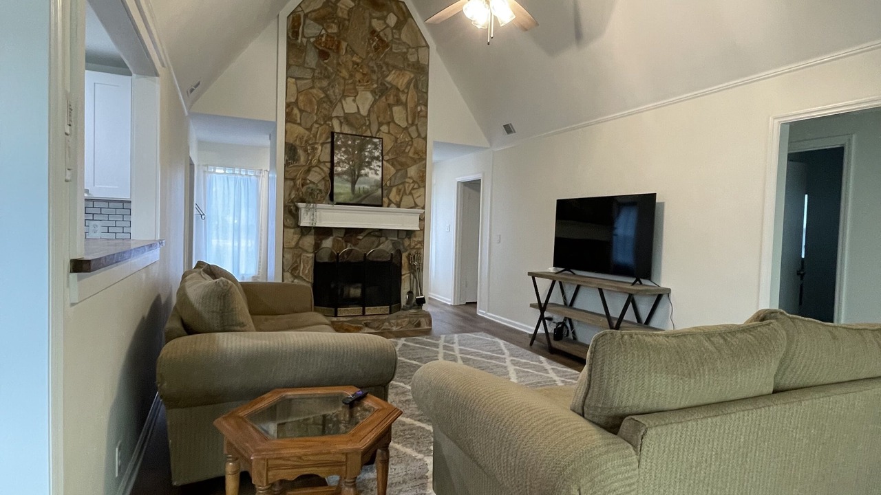 Photo of Livingroom in Martinez