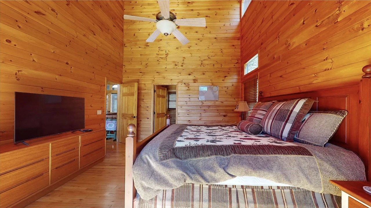 Photo of Bedroom in Topton