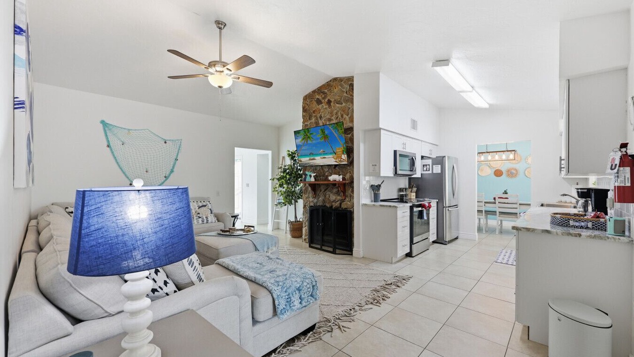 Photo of Livingroom in Belair Bayou